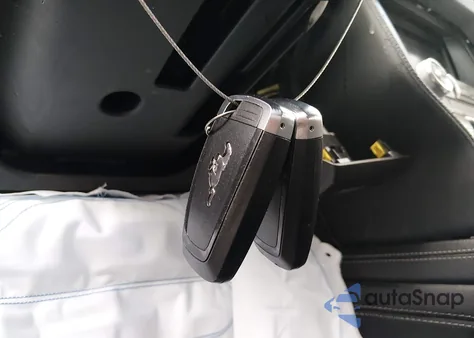 2019 Ford Mustang Ecoboost Premium z USA, uszkodzony, nr VIN 1FATP8UH5K5150995